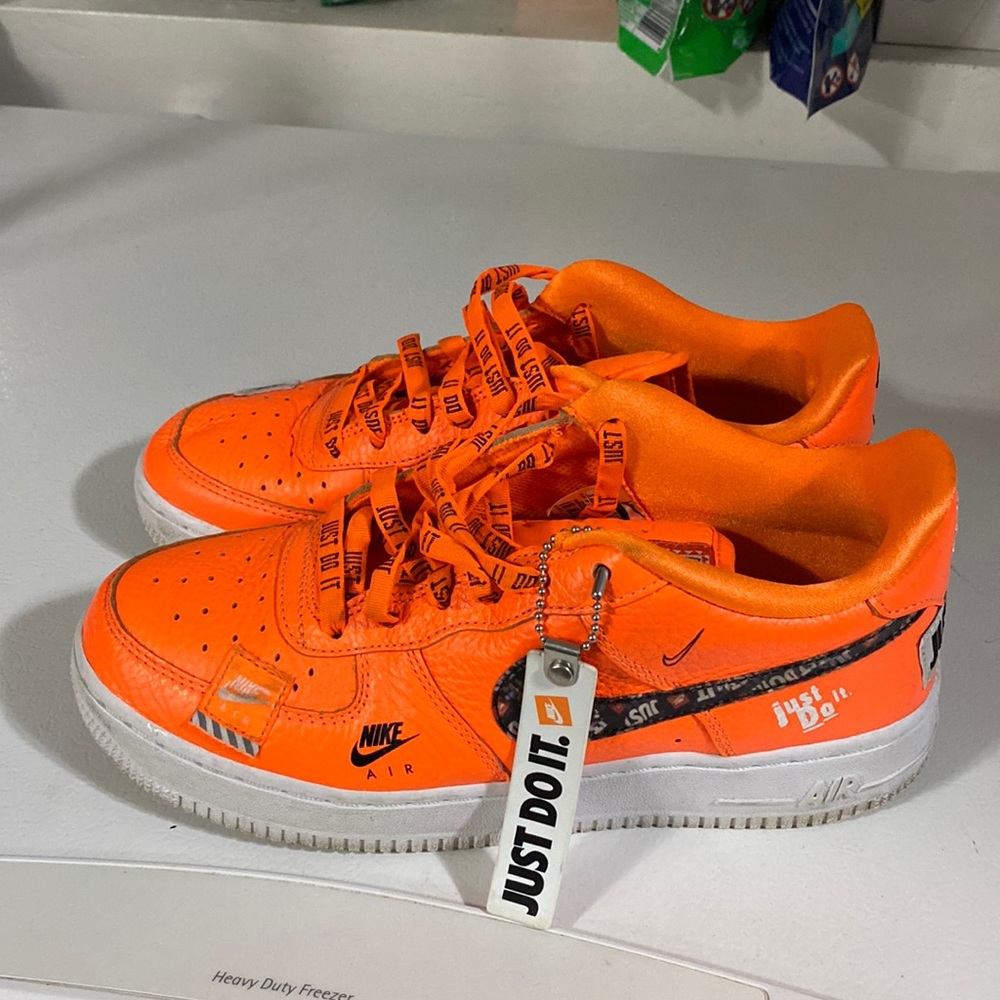 Nike Air Force One Just Do It. Pack Orange.